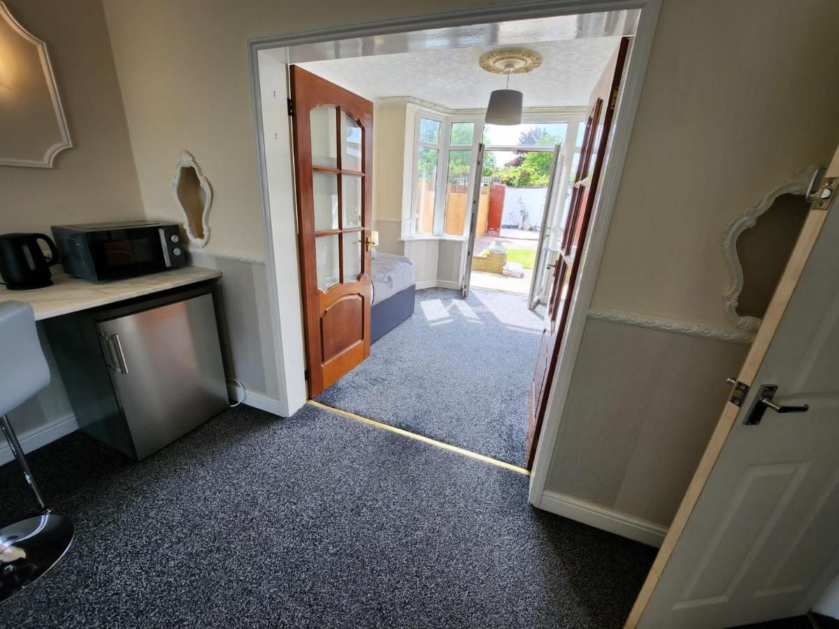 Sheldon Shared House Solihull Exterior foto